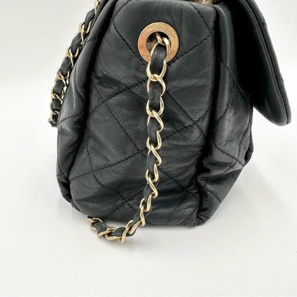 Chanel Lambskin Leather Bag - Picture 4 of 13